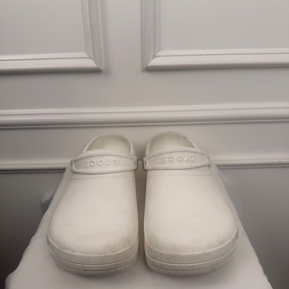 Crocs Bistro Clogs White Slip Resistant Work Shoes Mens Size 11 10075